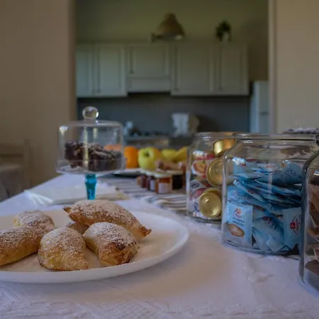 Al Cortile Del Bertolet Bed & Breakfast Pian Camuno